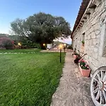 Cantina&agriturismo Canu בית חווה